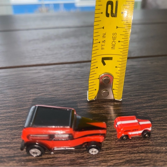 Vintage Micro Machines Ford ‘32 Chopped Custom Insides w/mini Black & Red 1989 - Picture 3 of 11